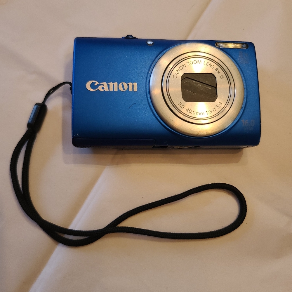 Canon PowerShot A4000 IS 16.0MP Digital Camera - Blue